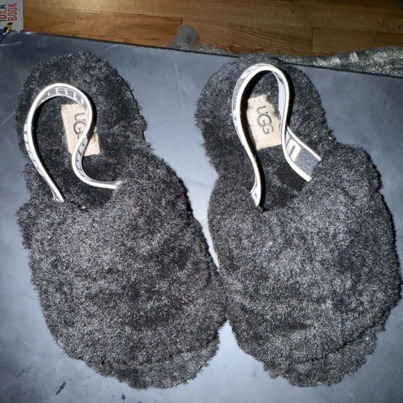 UGG Toddlers' Fluff Yeah Slide Sandal Slipper in Black, 11 US - Picture 6 of 8